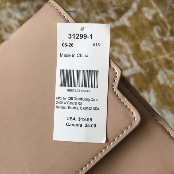 Tan Clutch - Picture 5 of 8